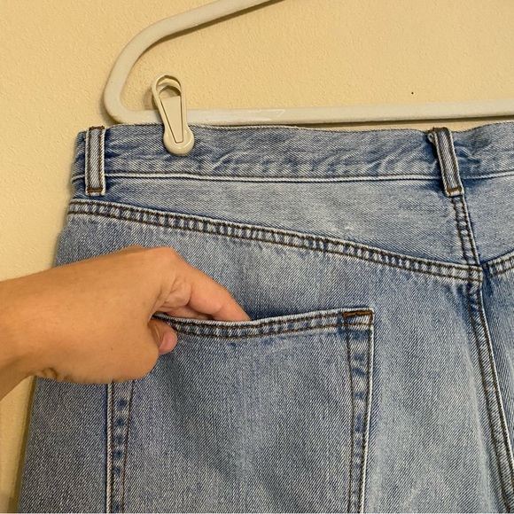 ASOS High Waisted Distressed Denim Shorts Light-Wash 100% Cotton Size 14 - Picture 8 of 12